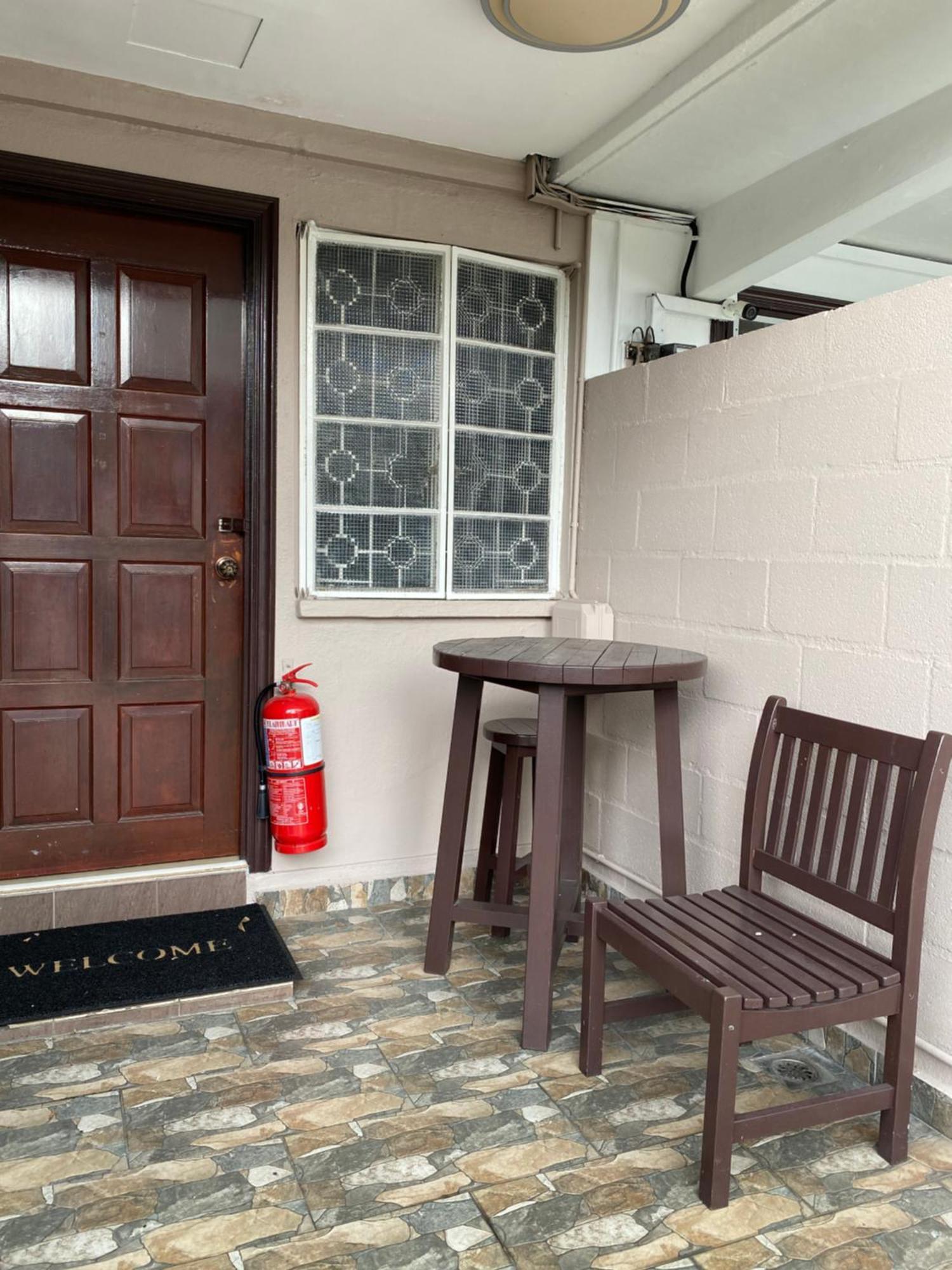 Miharja Studio Private Room With Auto Gate Parking 吉隆坡 外观 照片