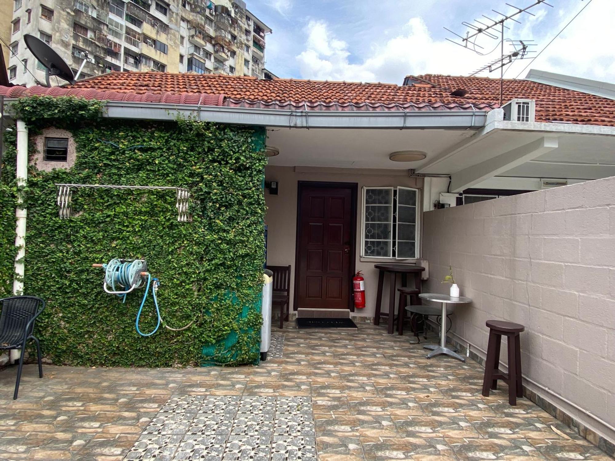 Miharja Studio Private Room With Auto Gate Parking 吉隆坡 外观 照片